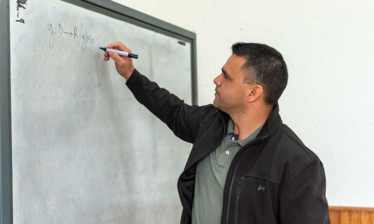 Lee más sobre el artículo ¡¡¡¡INFORMACIÓN IMPORTANTE!!!! – LLAMADO A CONCURSO DE MÉRITOS EFECTIVIDADES ÁREAS CONVOCADAS